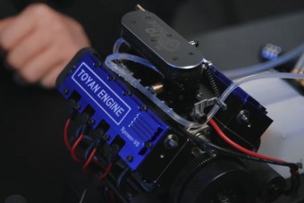 Tizedakkora V8-ast kínálnak egy valódi áráért