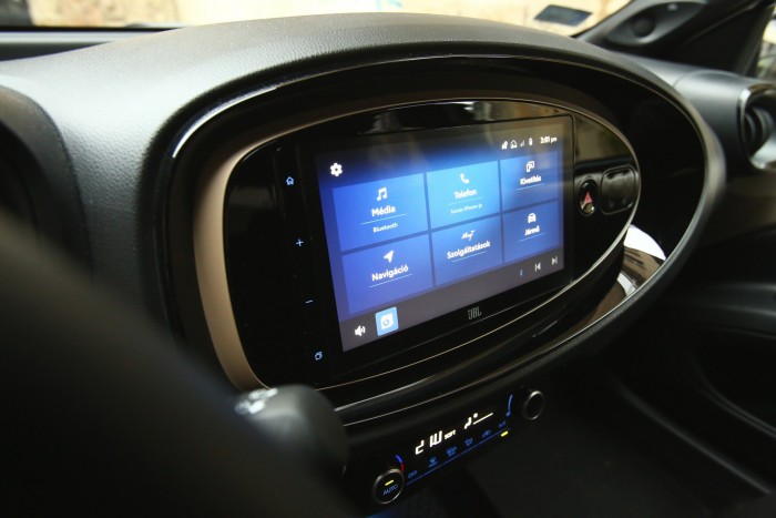 Privát vételnek ez a Toyota már luxus – Aygo X 59 Privát vételnek ez a Toyota már luxus – Aygo X 59