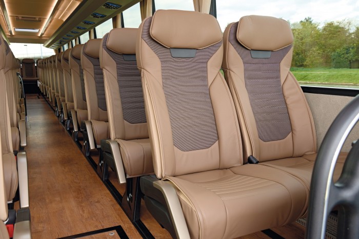 Új buszokat mutatott be az Ikarus barátságát kereső cég 9