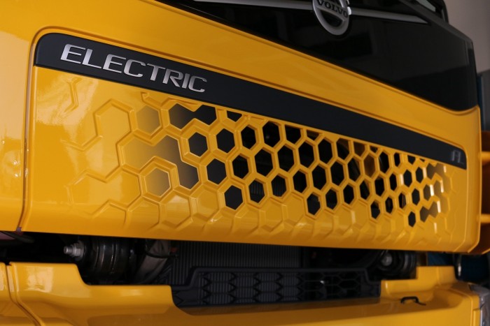 Nem mindennapi teherautót kapott a Waberer’s