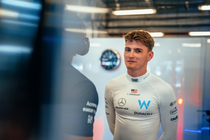 Szokatlan módon cserélnek pilótát az F1-ben 1 | Vezess Szokatlan módon cserélnek pilótát az F1-ben 1