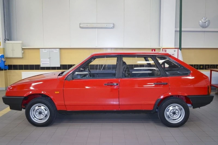 Ez jelenleg a világ legdrágább Ladája, pedig harminc éve egy lesajnált autó volt 3