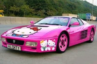 10 ember, aki túl komolyan vette a meseautó fogalmát