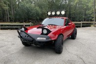 Állja a sarat a V8-assal felvértezett, 30 éves MX-5 14