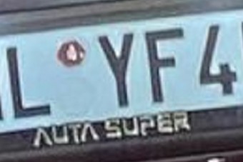 Egyre szaporodnak az erotikus rendszámok, itt egy újabb