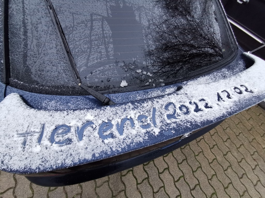Így lepi be az utakat és az autókat az idei első nagyobb havazás 4 | Vezess Így lepi be az utakat és az autókat az idei első nagyobb havazás 4