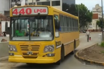 Eltérítette az utasokkal teli buszt a foci-vb miatt