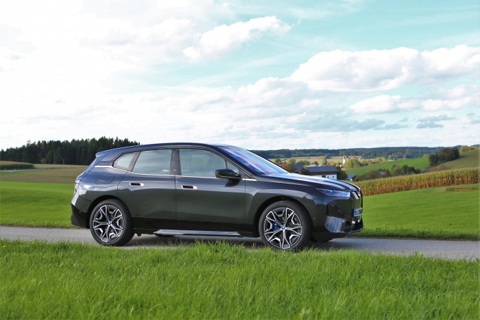 Lenyomja a Mercit és lekerül a tiltólistákról a BMW? 6