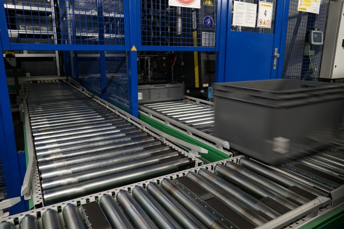 Robotraktár és önvezető targoncák dolgoznak ennél a magyar cégnél 11