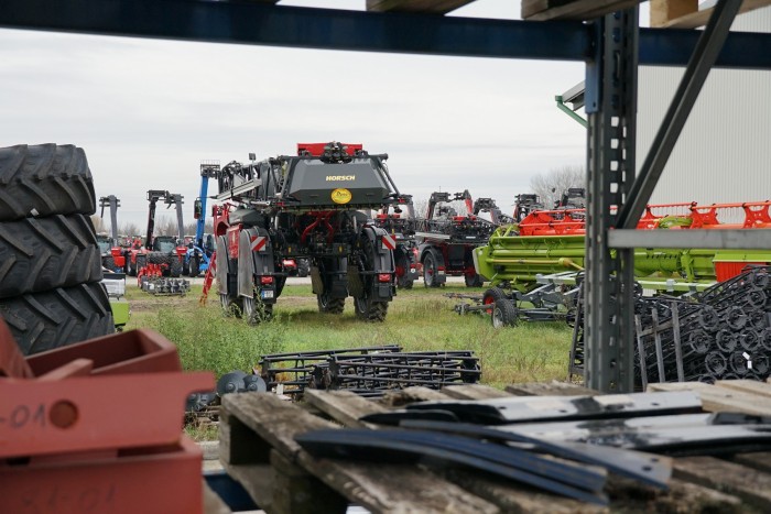 Robotraktár és önvezető targoncák dolgoznak ennél a magyar cégnél 6