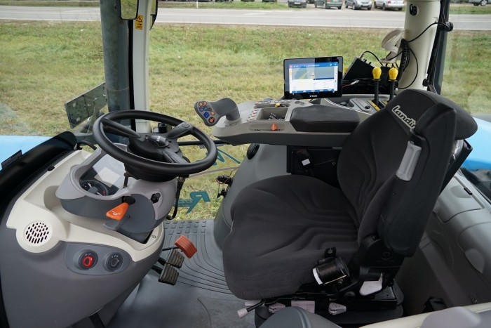 Robotraktár és önvezető targoncák dolgoznak ennél a magyar cégnél 10