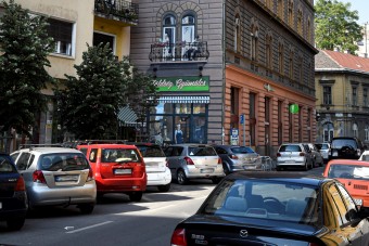 Gyakorlatilag kitiltják az autósokat Budapest egy részéről