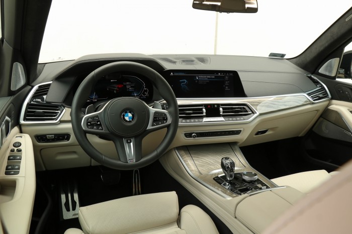 Lenyomja a Mercit és lekerül a tiltólistákról a BMW? 5