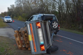 Intettek neki, hogy menjen lassabban, erre büntetőfékezett egy óriásit