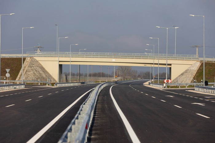 Új gyorsforgalmi útszakaszt adtak át itthon