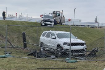 Már a gyárból ellopják az új autókat a tolvajok