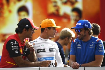 Virgácsot kaptak a Forma-1-es pilóták