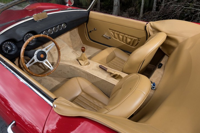 Több mint 100 milliót ért a Ferrari-replika, de ez még csak a kezdet 6