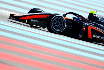 Eltiltották a vezetéstől az autóversenyzőt