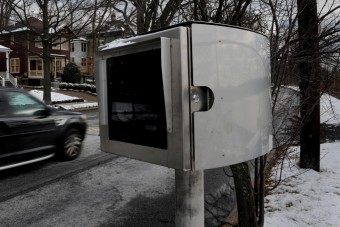 Odalépett a 17 éves srác a Mustangnak, állva hagyta a rendőröket is