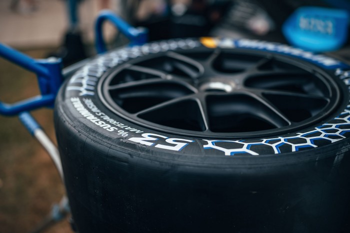 1088 lóerőtől már nagyon lehet félni 11