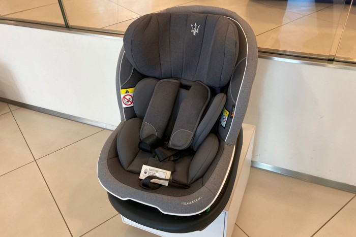 Vegyen Mercedest a kutyájának karácsonyra! 9