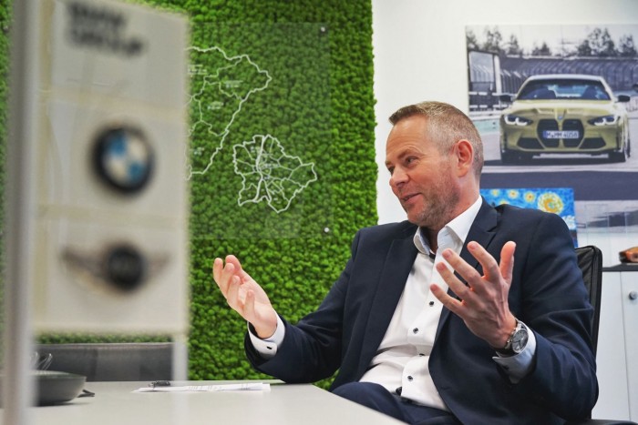 Lenyomja a Mercit és lekerül a tiltólistákról a BMW? 4