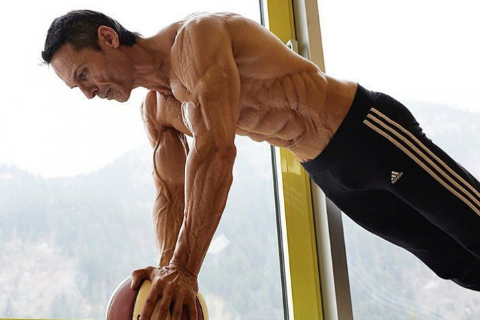 Ő a legszálkásabb férfi a világon