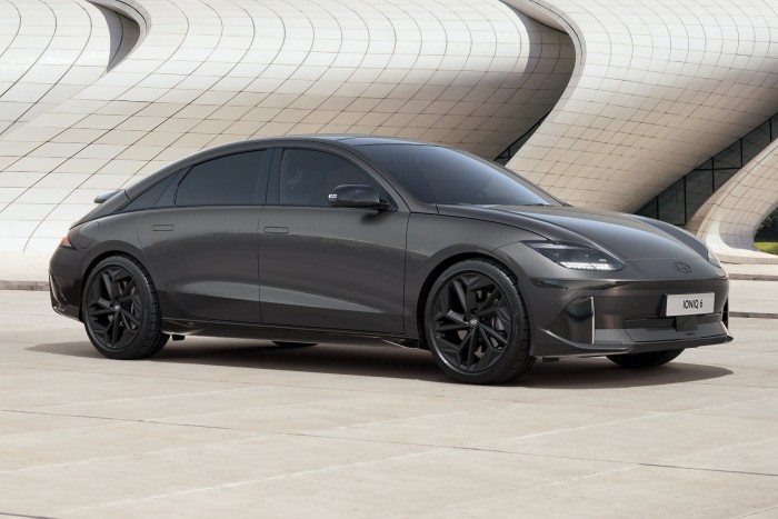 Összecsap a régi és az új világ 2023-ban 12