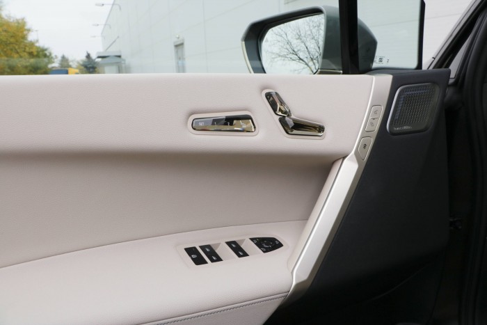 Íme az autó, ami ötvenmillióért olcsónak számít 8