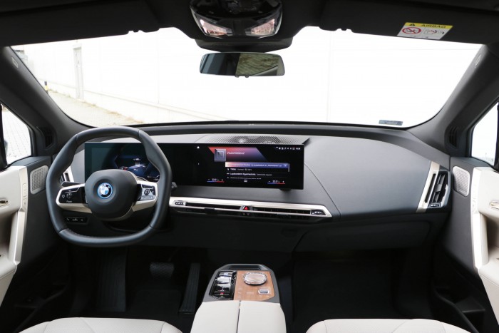 Íme az autó, ami ötvenmillióért olcsónak számít 9