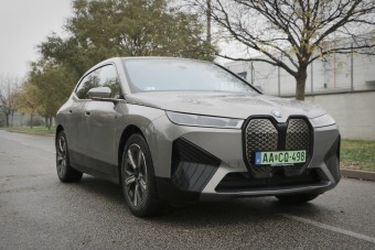 Íme az autó, ami ötvenmillióért olcsónak számít