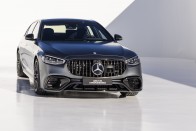 Luxussportautót mutatott be a Mercedes 92