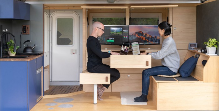 Varázslatos lakóteret rejt ez a hétköznapi teherautó 2 | Vezess Varázslatos lakóteret rejt ez a hétköznapi teherautó 2