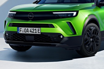 Újabb villany-Opel újul meg, van, amiben 20 százalékkal jobb lesz