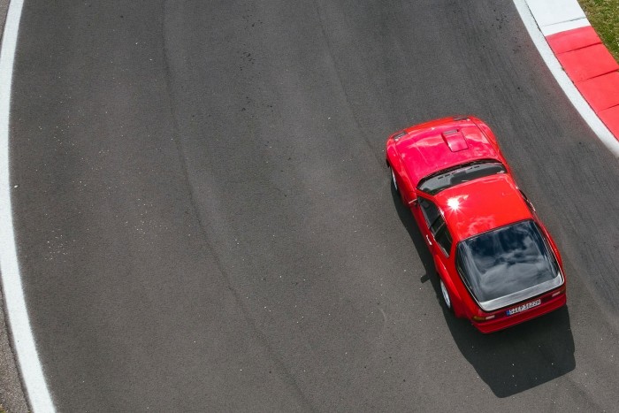 Idén leginkább a piros sportkocsikra buktunk 17