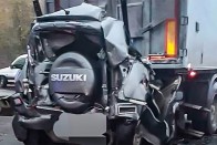 200 felett bukott a menekülő motoros, majd elsétált 1 200 felett bukott a menekülő motoros, majd elsétált 1