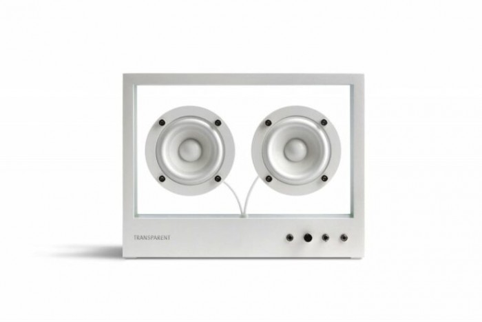 Végre egy izgalmas darab a fekete hangszórók tengerében 1 | Vezess Végre egy izgalmas darab a fekete hangszórók tengerében 1