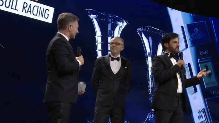 F1: Kínos jelenet a díjátadón, Hamilton nem vette át az elismerést 1