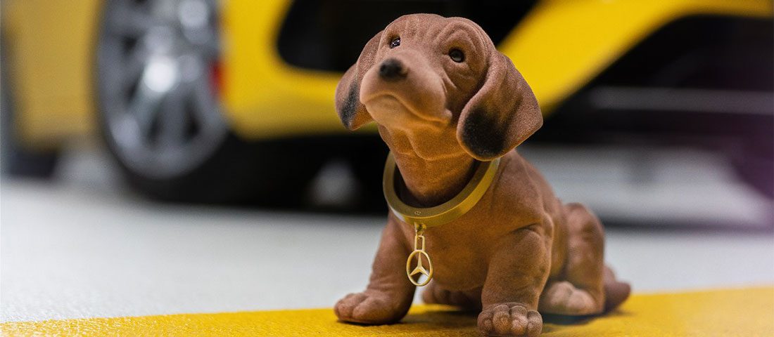 Vegyen Mercedest a kutyájának karácsonyra!