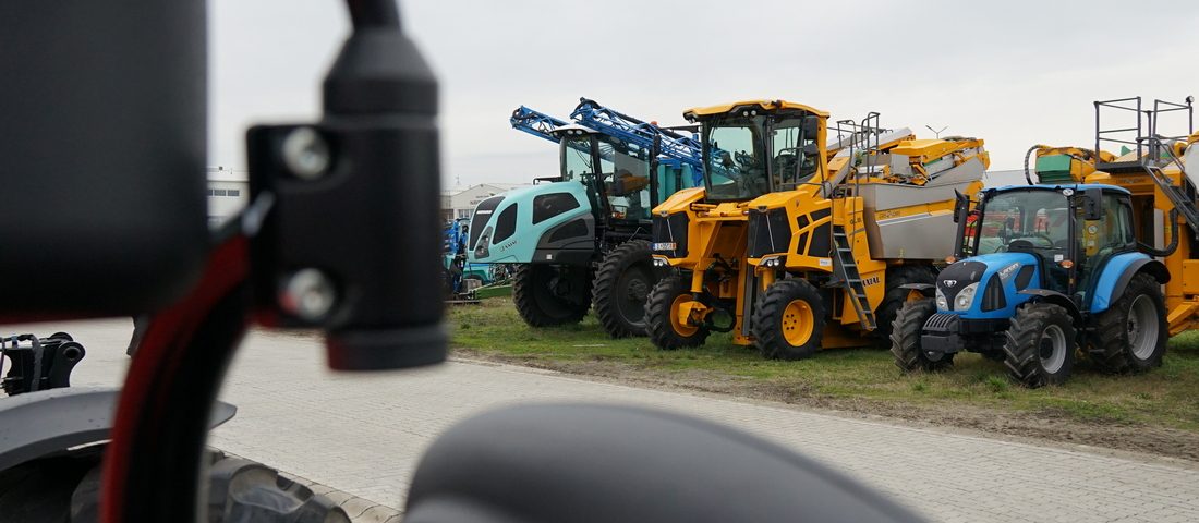 Robotraktár és önvezető targoncák dolgoznak ennél a magyar cégnél