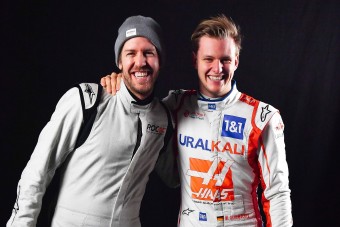 F1: Vettel és Schumacher csapattársak lesznek
