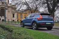 Nagy ígéret, kis hatótáv. Tudja ezt feledtetni az XC40? 32