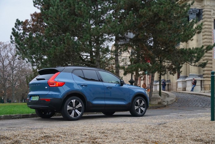 Nagy ígéret, kis hatótáv. Tudja ezt feledtetni az XC40? 13