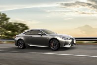 Váratlan csavarral tették könnyebbé a Lexus RC kupét 22