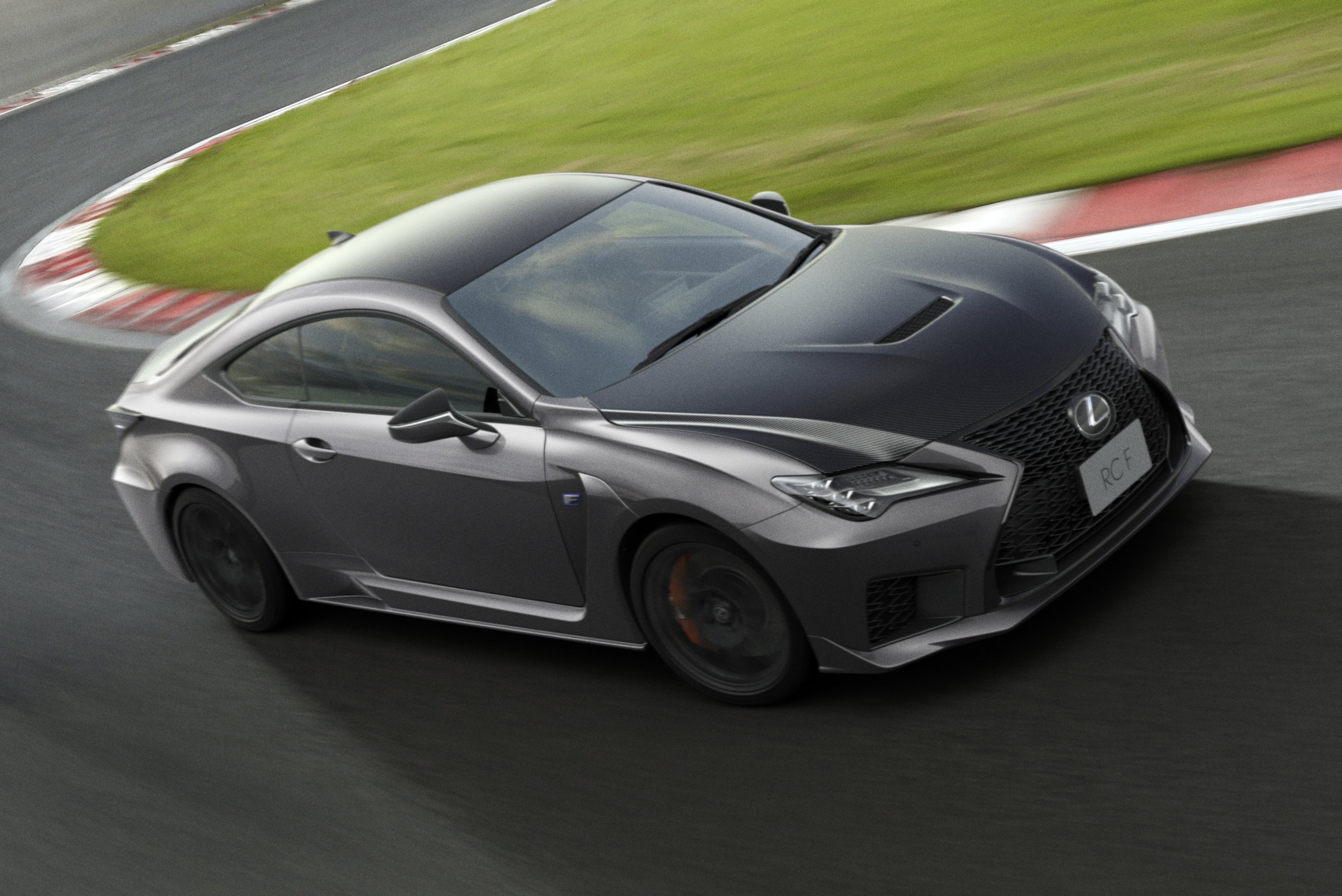 Váratlan csavarral tették könnyebbé a Lexus RC kupét 4