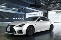 Váratlan csavarral tették könnyebbé a Lexus RC kupét 30