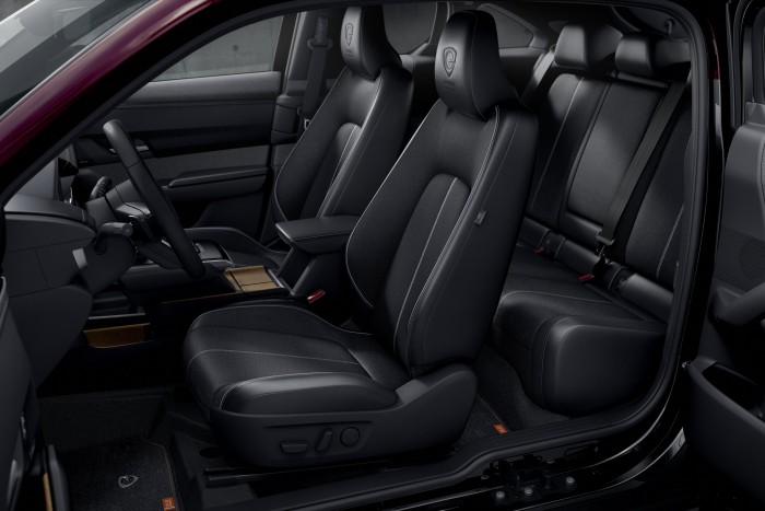 Ötezer kilométer egy tankolással?! 13