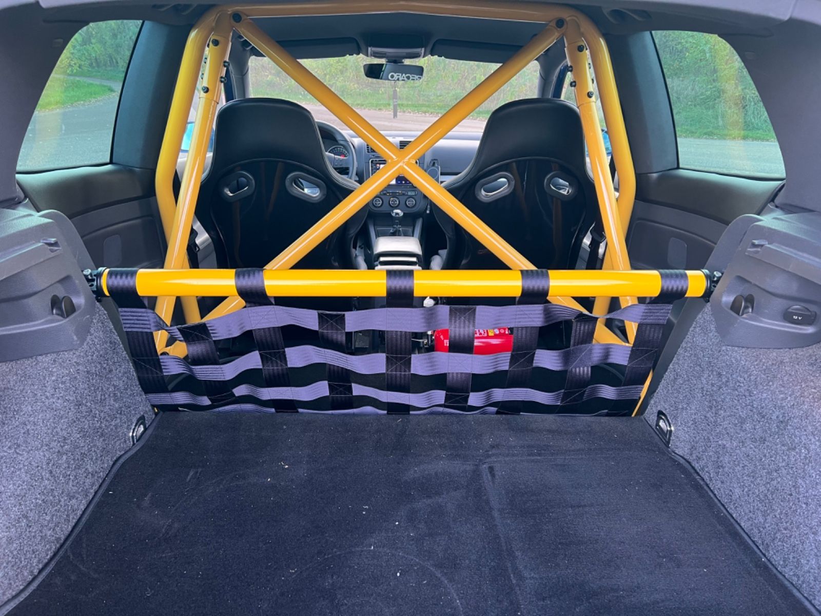 Aki meglátja ennek a Golfnak a motorját, az már nem áll ki ellene gyorsulni 4