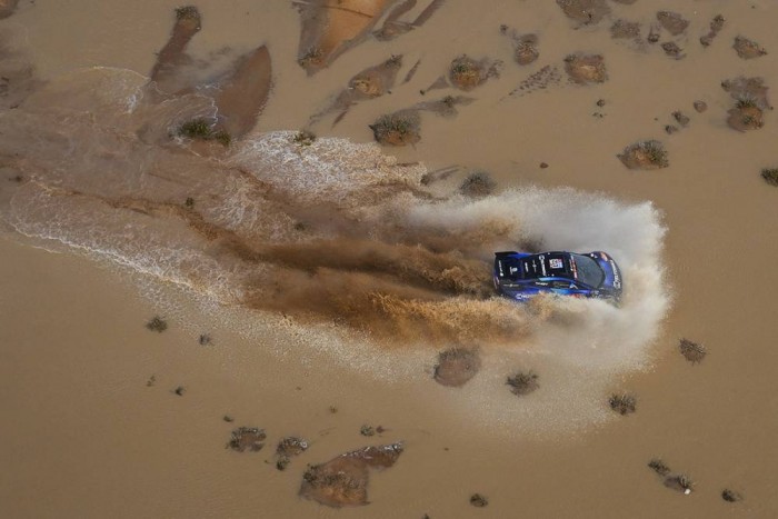 Elütöttek egy nézőt a Dakaron, meghalt